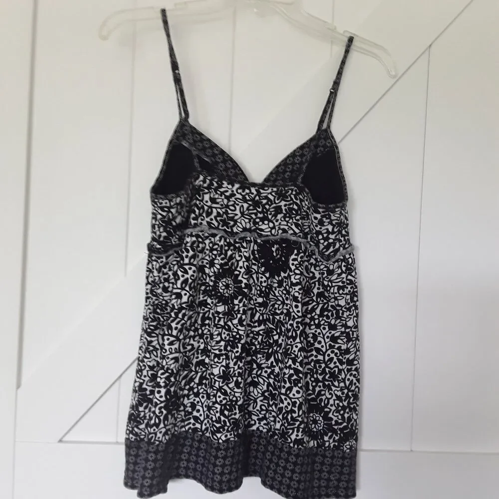 SMALL/ PETITE AMERICAN EAGLE OUTFITTER TOP